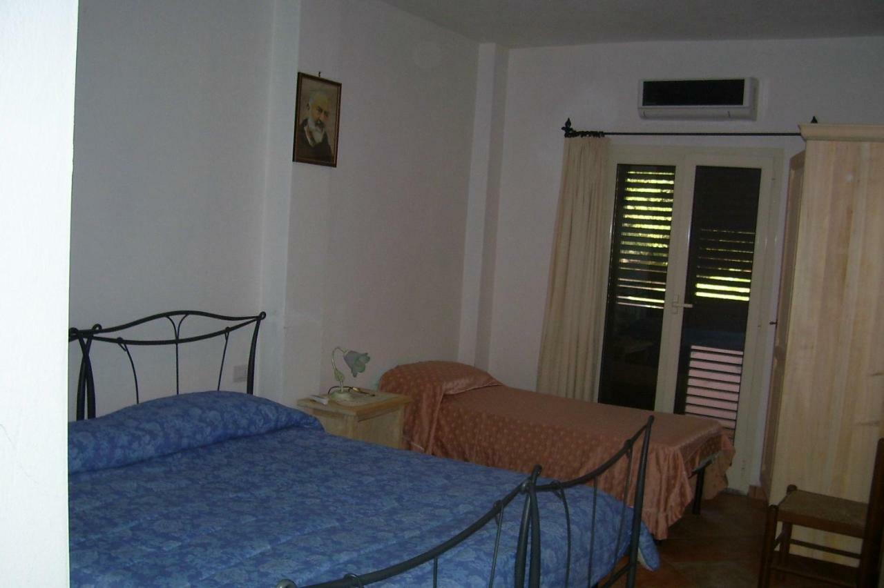 Fumu Ludurru Farm Stay Padru Εξωτερικό φωτογραφία
